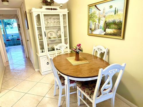 3 Berkshire A, West Palm Beach FL  33417-2151 exterior