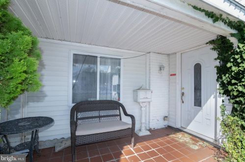 59 Peppermint Ln, Willingboro, NJ 08046-2715