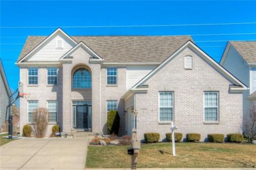 12435 Eddington Pl, Fishers, IN 46037-5405