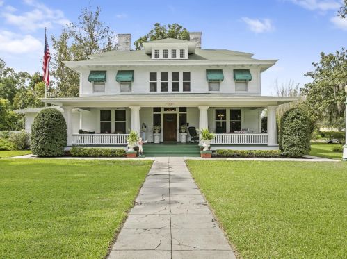37620 Meridian Ave, Dade City FL  33525-3716 exterior