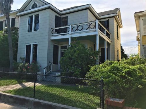 1124 Broadway St, Galveston, TX 77550-6123