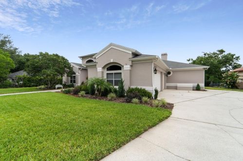 919 Golf Valley Dr, Apopka, FL 32712-4074