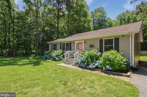 958 Independence Dr, Montross, VA 22520-9014