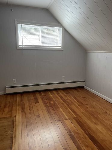 18 Cedar Ln, Poughkeepsie NY  12601-1147 exterior