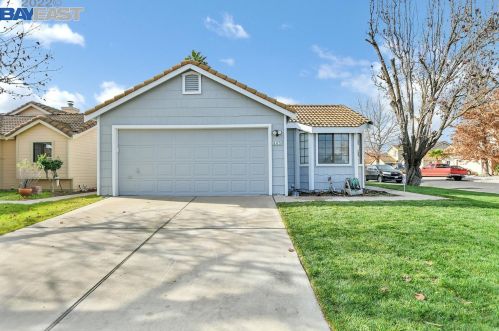 805 Santa Fe Ct, Oakley, CA 94561-1683