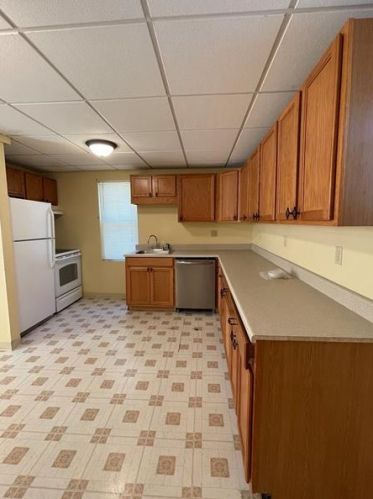 220 Columbia Ave, Somerset PA  15501-1934 exterior