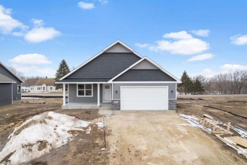 2105 Pleasant Dr, Prescott, WI 54021-7472