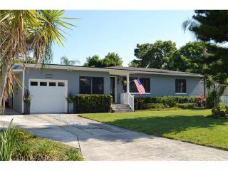 2503 Betty St, Orlando, FL 32803-4203