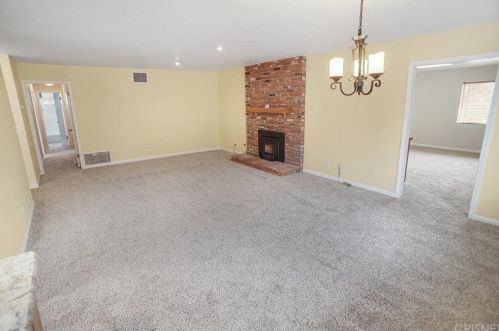 1814 Jenner St, Lancaster, CA 93534-2026
