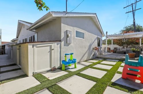 23317 Carlow Rd, Torrance CA  90505-4454 exterior