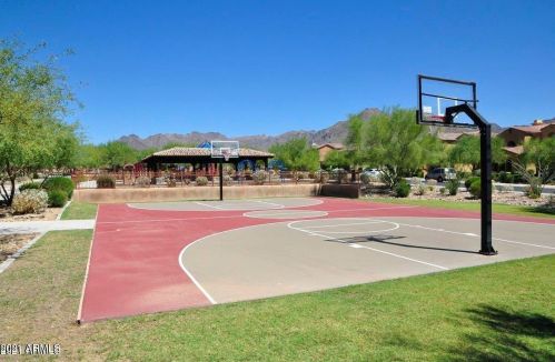 9815 Piedra Dr, Scottsdale AZ 85255-2647 exterior