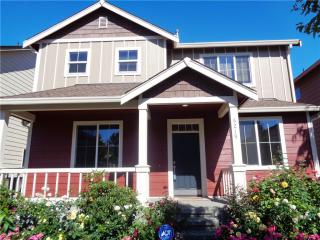 6219 Park St, Tacoma, WA 98424-3875
