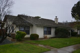 2289 10th Ave, Hanford, CA 93230-1554