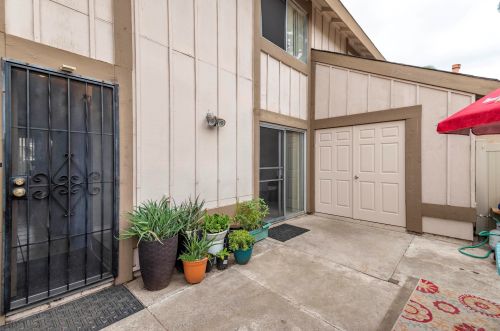 2716 Casey St, San Diego CA 92139-3328 exterior