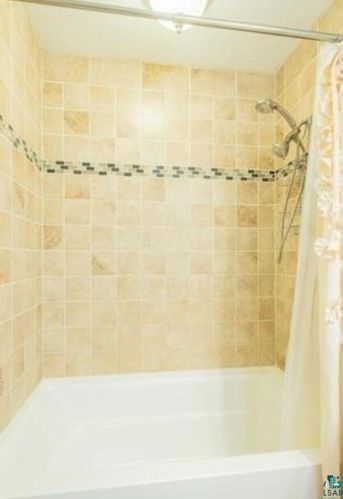 412 32nd St, Hibbing MN  55746-2696 exterior