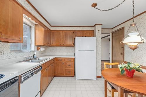 226 Iola St, Glenshaw PA  15116-2029 exterior