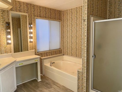 83 Malaga Ct, Ukiah CA  95482-9418 exterior