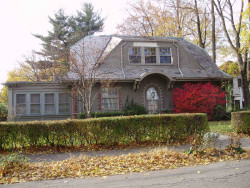 77 Morton St, Newton, MA 02459-1028