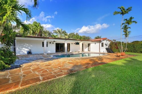 8520 103rd St, Miami FL  33156-2437 exterior