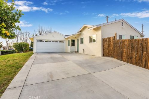 2647 Angela St, Simi Valley CA  93065-2605 exterior