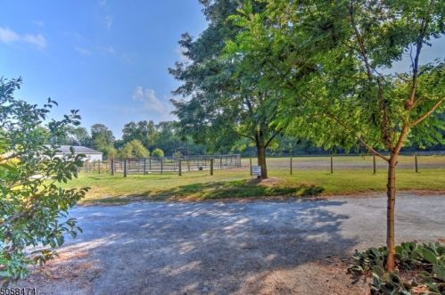 909 Greenville Rd, Wantage NJ  07461-3614 exterior