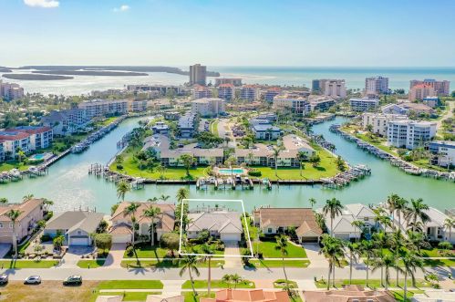 860 Banyan Ct, Marco Island, FL 34145-5714