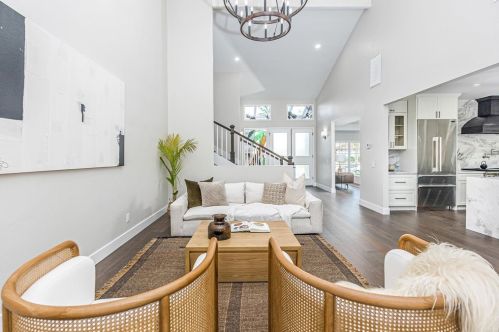 1213 Via Mil Cumbres, Solana Beach CA  92075-1726 exterior