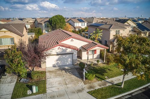 16278 Prairie Fire Ct, Lathrop CA  95330-8963 exterior