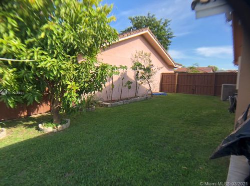 14337 100 Ln, Miami FL  33186-6962 exterior