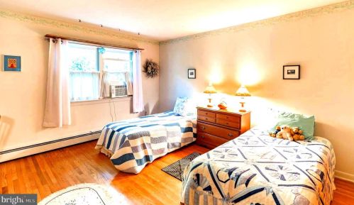 623 Crescent Ave, Lansdale PA 19446-3203 exterior