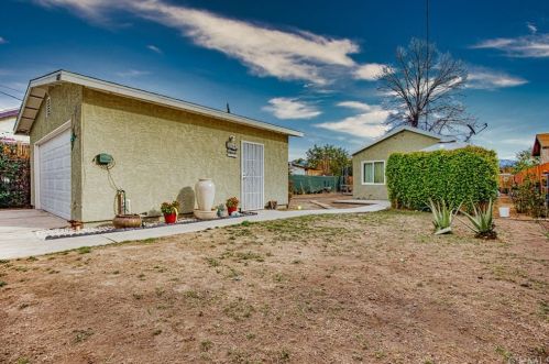 663 Perris St, San Bernardino, CA 92411-2821