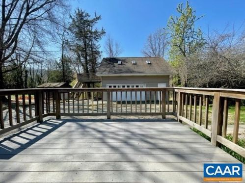 697 Greene Acres Rd, Stanardsville VA  22973-2521 exterior