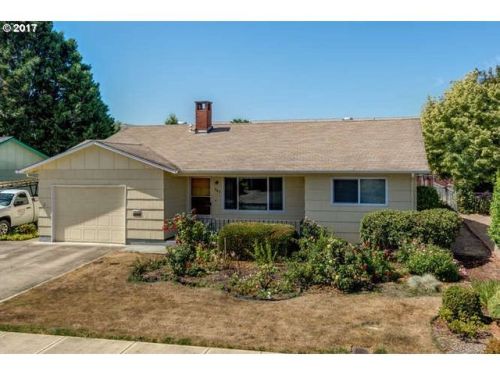 943 Oregon Way, Woodburn, OR 97071-3009