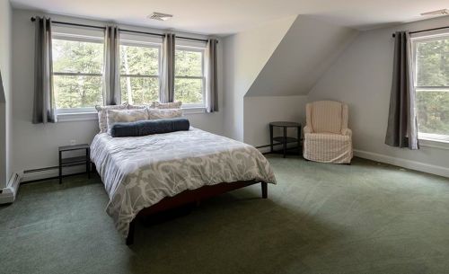 565 Penacook Rd, Hopkinton NH  03229-2916 exterior