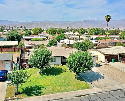 81676 De Oro Ave, Indio CA  92201-3828 exterior