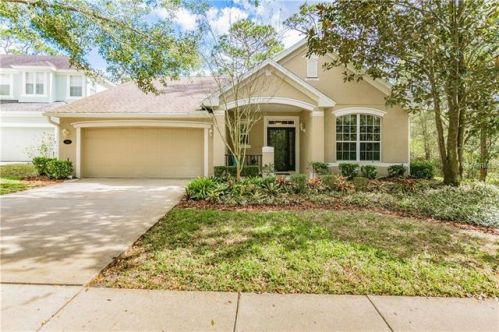 313 Victoria Hills Dr, Deland, FL 32724-8815