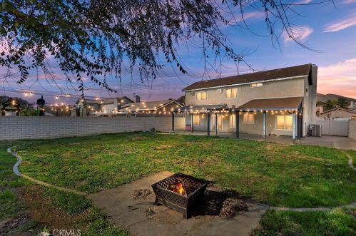 22517 Spur Brook Dr, Wildomar, CA 92595-8327