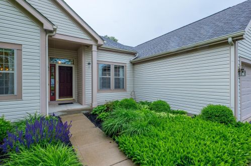 2131 Stargrass Ave, Darbydale, OH 43123-8506