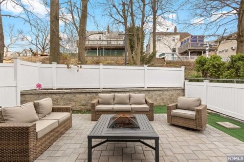 403 Northwood Way, Palisades Park NJ  07650-1921 exterior