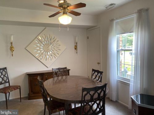 2037 Harbour Dr, Palmyra NJ  08065-1117 exterior