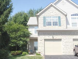 2571 Rustling Oak Blvd, Hilliard, OH 43026-8943