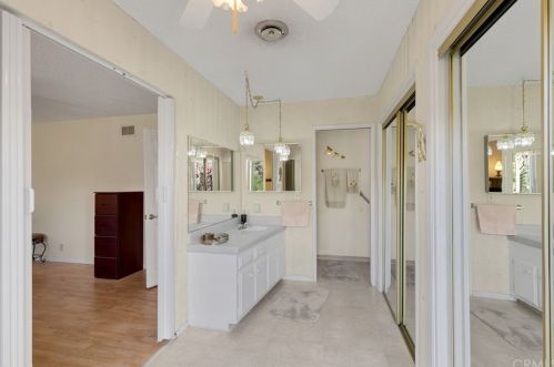 1915 Chateau Ave, Anaheim CA 92804-4409 exterior