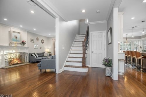 10 Lee Ave, Paterson, NJ 07506-1010