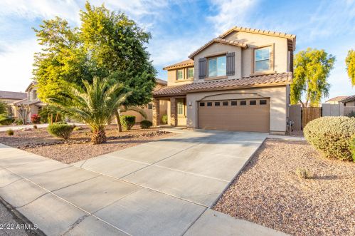 912 Euclid Ave, Gilbert, AZ 85297-1951