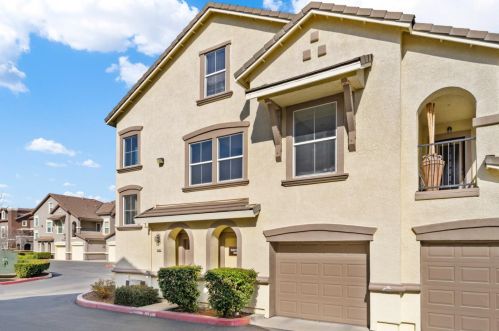 5582 Tares Cir, Elk Grove, CA 95757-4363