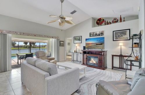 119 Kings Dr, Placida, FL 33947-2413