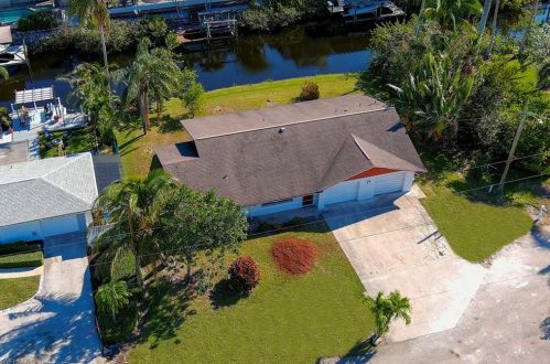 27255 Belle Rio Dr, Bonita Springs, FL 34135-4430