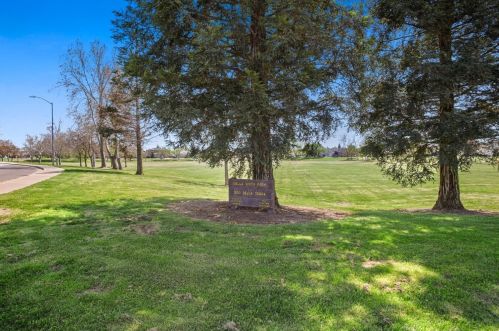 2311 Portifino St, Manteca CA  95337-8405 exterior