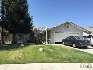 5615 Sugar Pine Dr, Bakersfield, CA 93313-5155