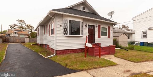 111 Barnaby Ave, Gloucester, NJ 08030-1827